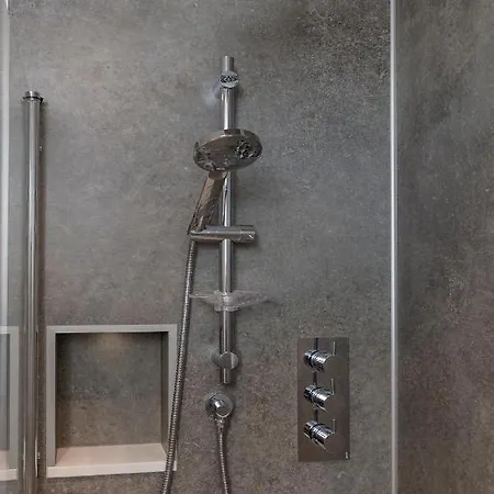 Finest Retreats - Belle House, 6