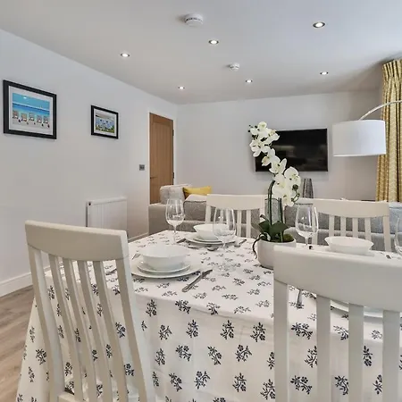 Finest Retreats - Belle House, 6